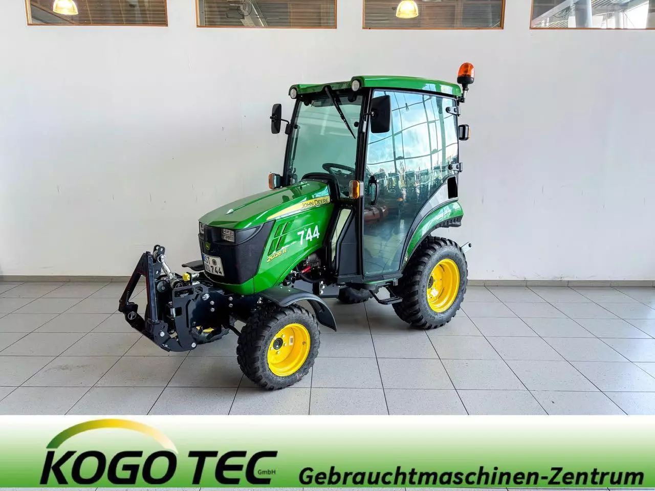John Deere 2026 R Tracteur