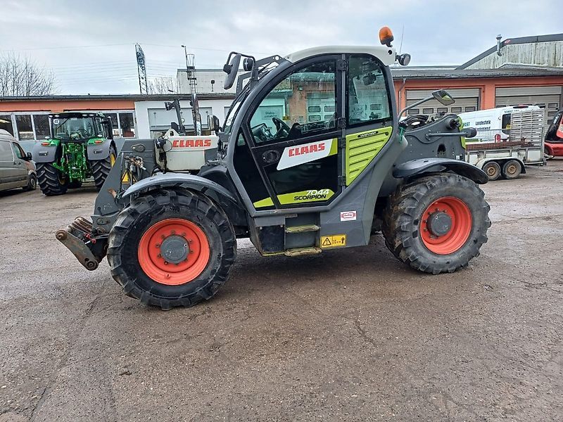 E-FARM: Claas scorpion 7044 - Teleskoplæsser - id 5GQHBHS - 44.900 € - Produktionsår: 2015 - Motortimer: 6.460,Motoreffekt (HP): 122,Tyskland