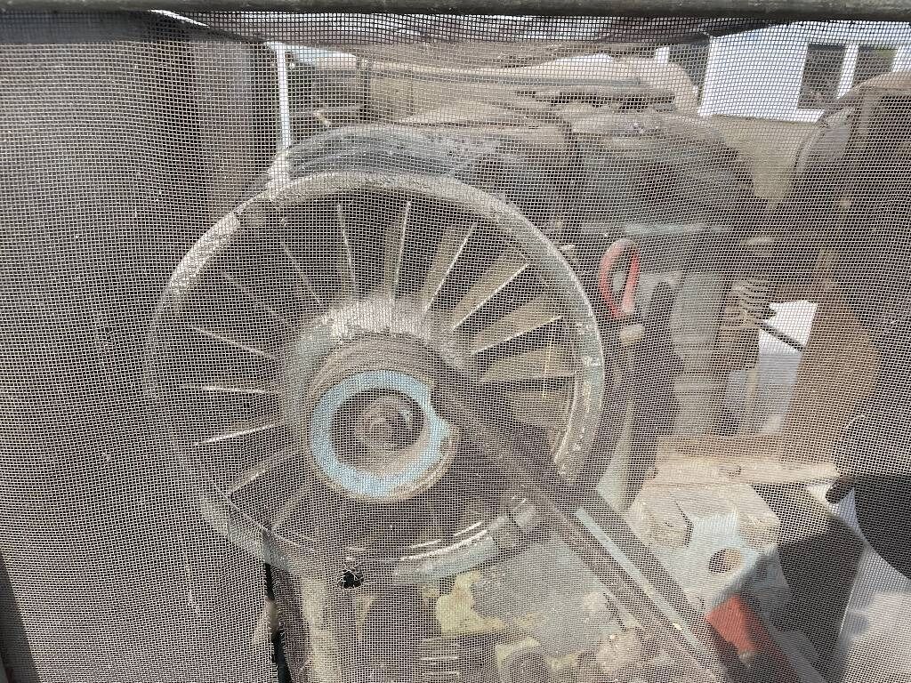 sonstige notstromaggragat 88 kva mit dieselmotor 4 zylind Maszyna do hodowli zwierząt 8500 €