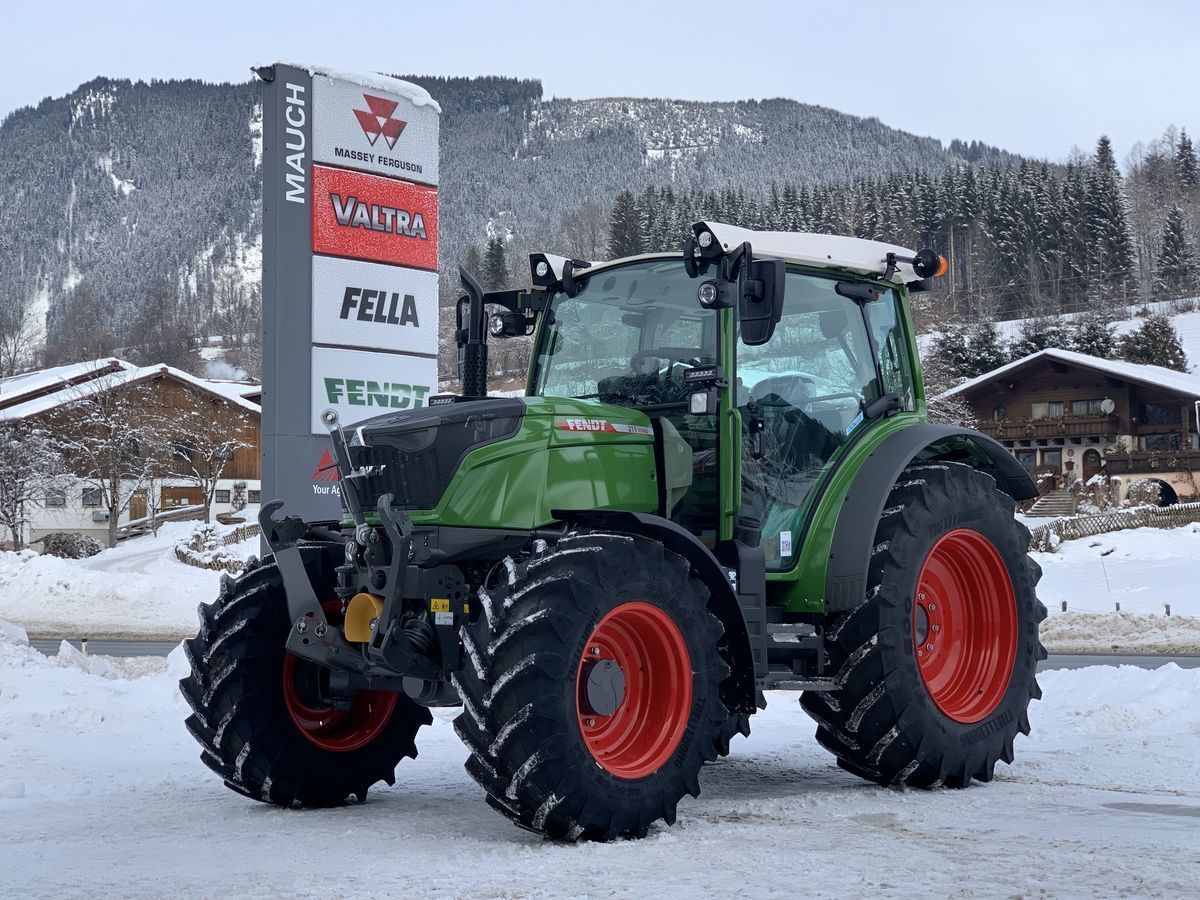E-FARM: Fendt 211 Vario - Трактор - id 7Y2WACH - Година на построяване: 2024 - Работни часове на двигателя: 3,Мощност на двигателя (HP): 114,Австрия