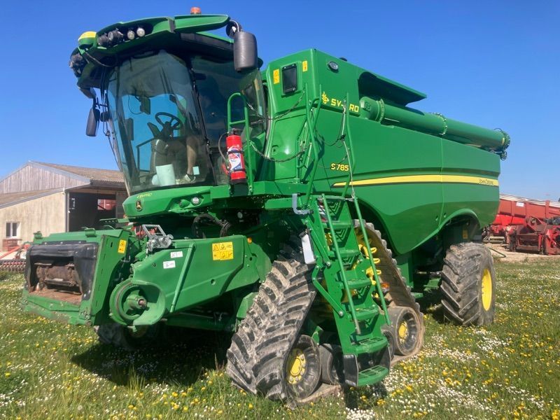 John Deere S 785 Combine harvester €400,000