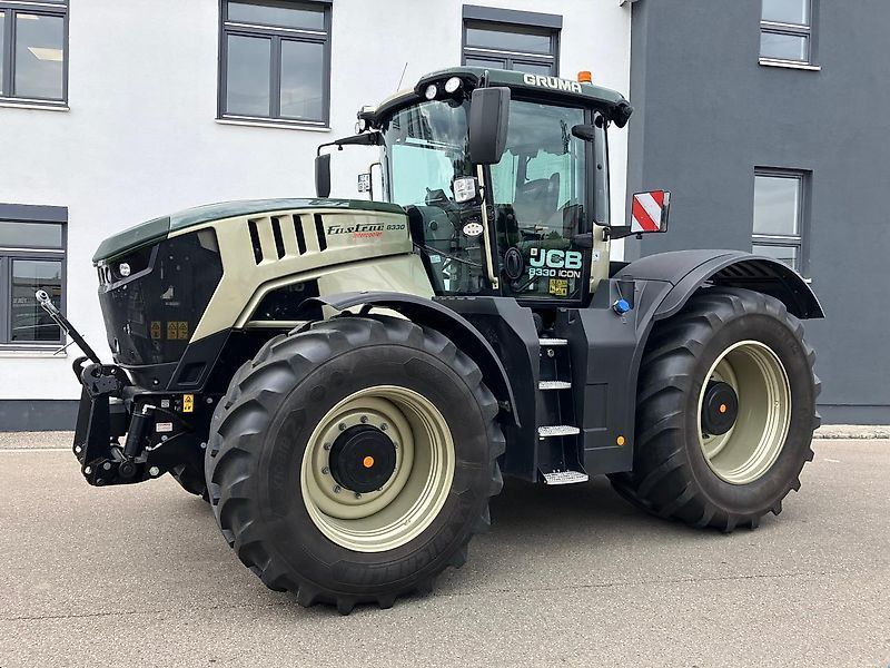 JCB Fastrac 8330 iCON Traktor 210.000 €