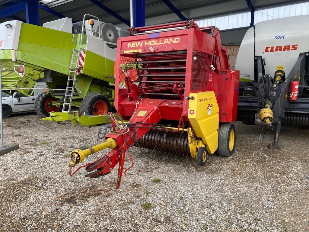 New Holland rundballenpresse new holland typ 841 landwirtmas Ballenpresse 5.900 €