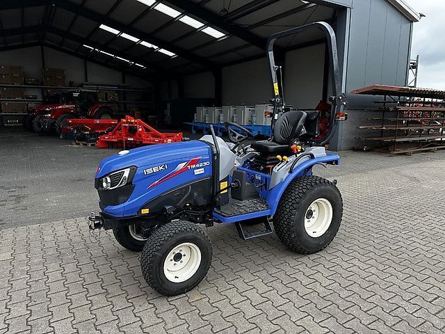 Iseki tm 4230 hst Tractor €15,500