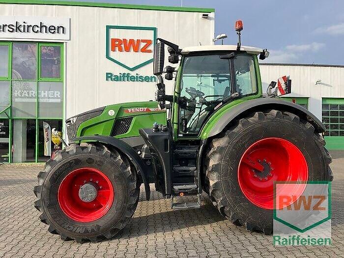 Fendt 728 Vario Tractor €233,000