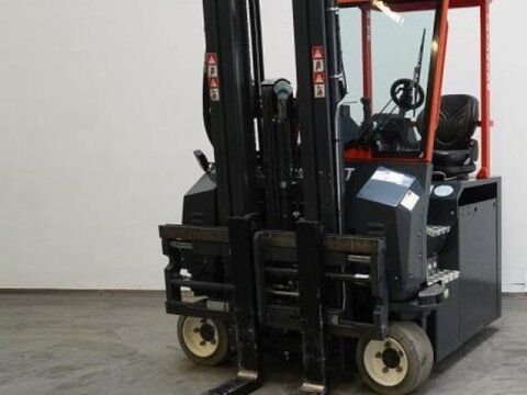 E-FARM: Combilift cbe3000 - Forklift - id CXYT8G5 - €65,900 - Year of construction: 2021 - Engine hours: 931,Germany