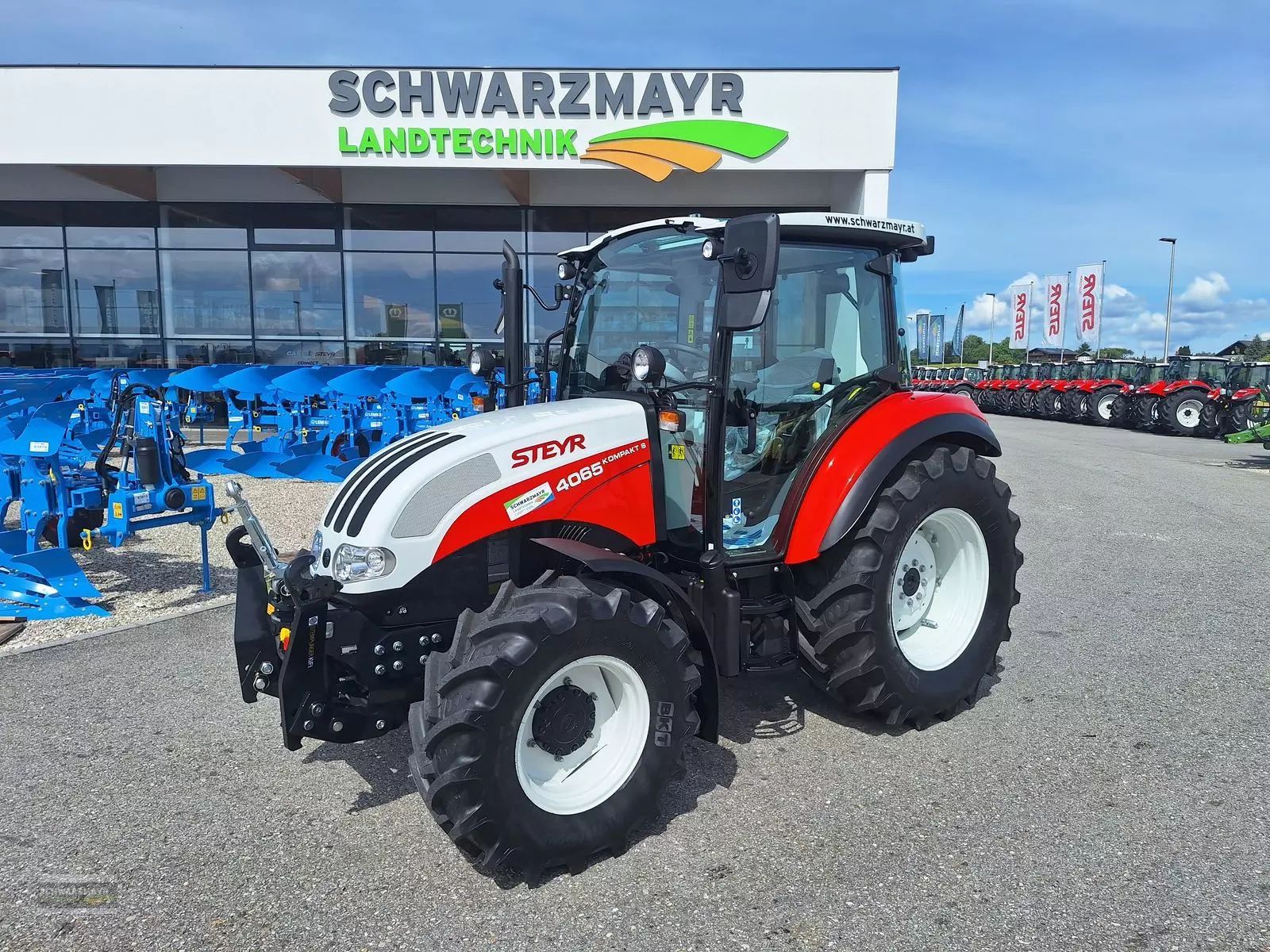 E-FARM: Steyr Kompakt 4065 S - Trattore - id GWYVCTG - Anno di costruzione: 2025 - Potenza del motore: 65,Austria
