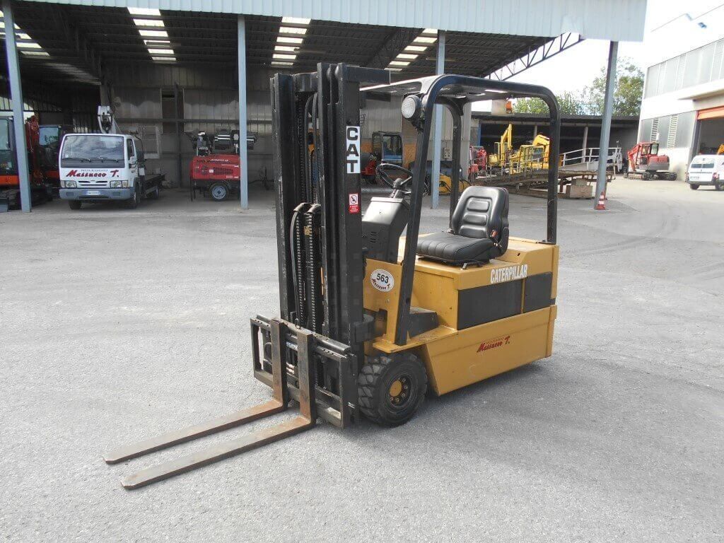 Caterpillar F 35 Carrello elevatore 6.500 €