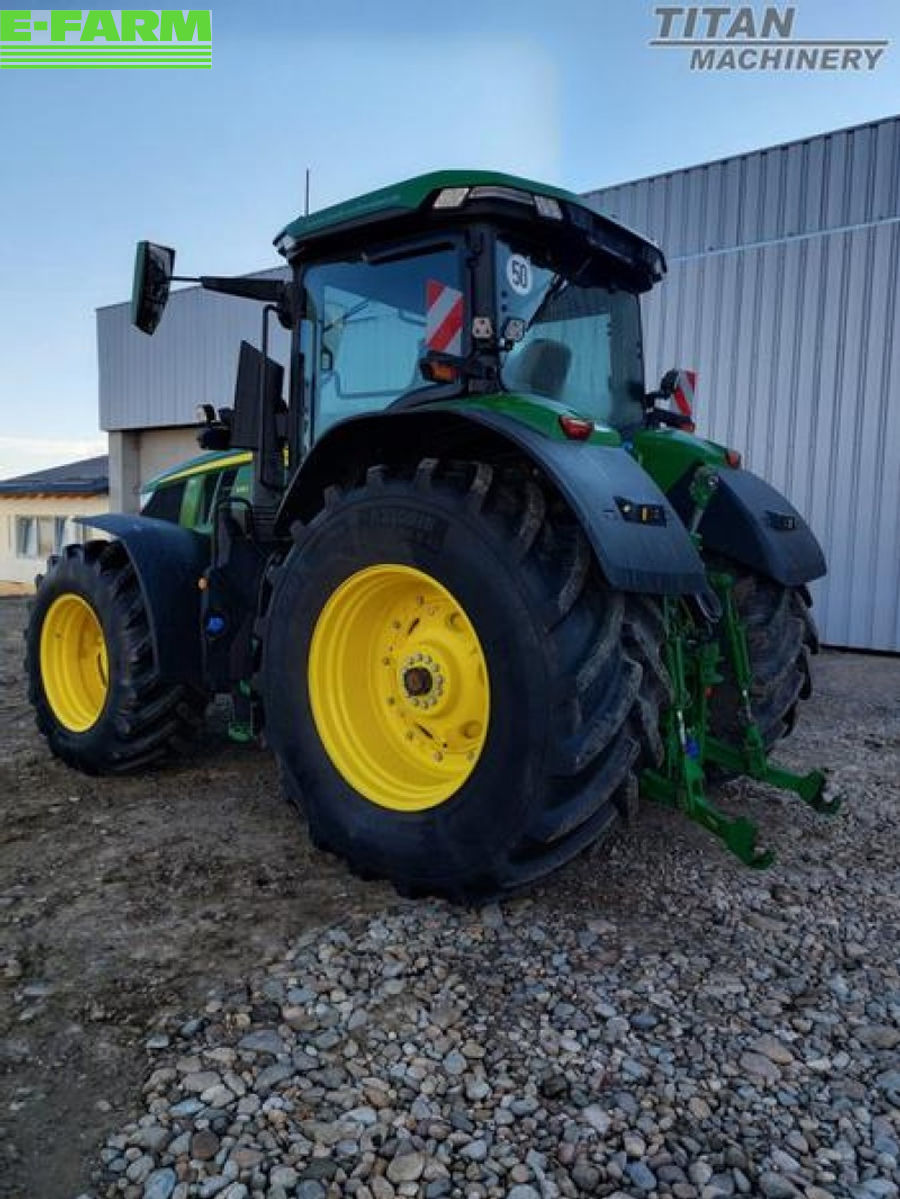 7R 330, Grands tracteurs, Tracteurs