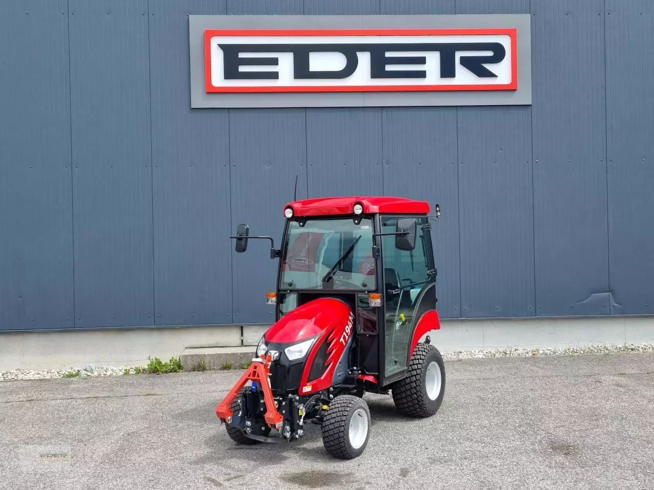 E-FARM: Tym t194 nh kabine fronthydraulik - Tracteur - id NN8MZH1 - 16 638 € - Puissance du moteur (chevaux): 19 - Allemagne
