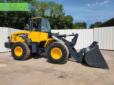 E-FARM: KOMATSU wa250pz-5 - Chargeuse sur pneus - id PR3GSH2 - 34 900 € - Année: 2007 - Puissance du moteur (chevaux): 137