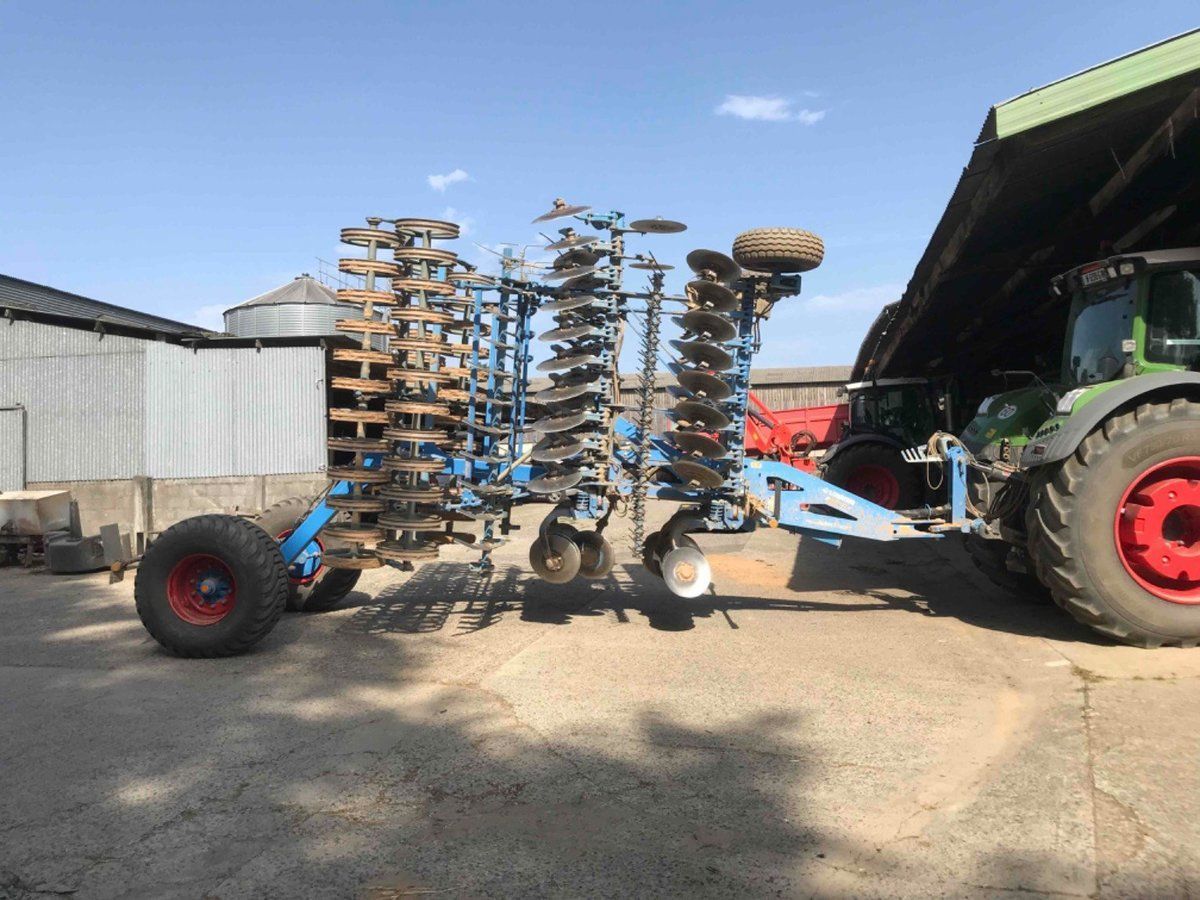 E-FARM: Lemken rubin 10/600 kua - Grubber - id FXUURID - 52.000 € - Baujahr: 2021 - Frankreich
