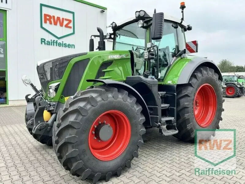 E-FARM: Fendt 826 Vario - Tractor - id K8YQWJX - €209,000 - Year of construction: 2023 - Engine hours: 320,Engine power (HP): 260,Germany