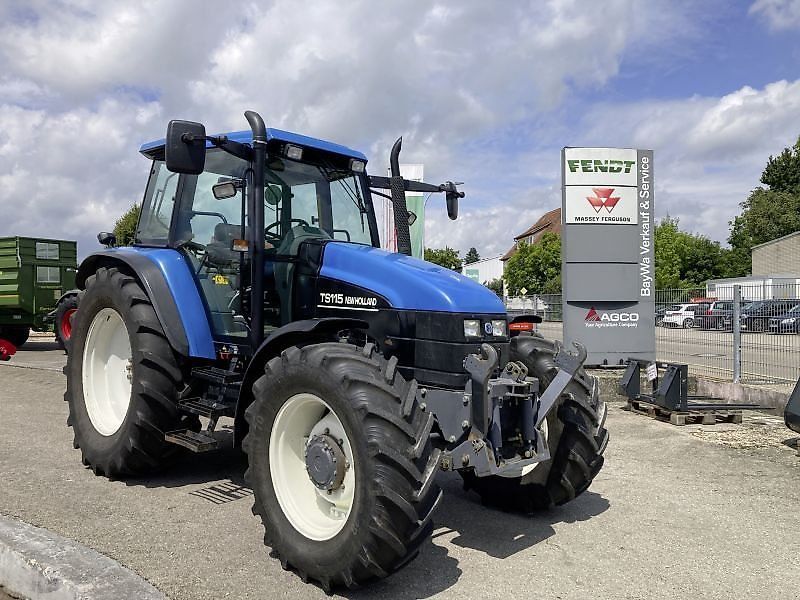 E-FARM: New Holland TS115 - Tracteur - id CPGSLMQ - 25 210 € - Année: 2000 - Lecture du nombre d'heure: 8 475,Puissance du moteur (chevaux): 110,Allemagne