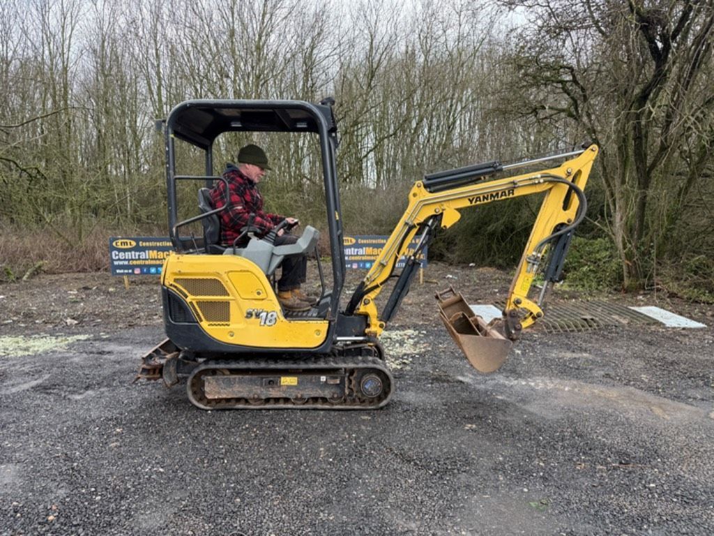 Yanmar sv 18 Mini kotrógép 12 083 EUR