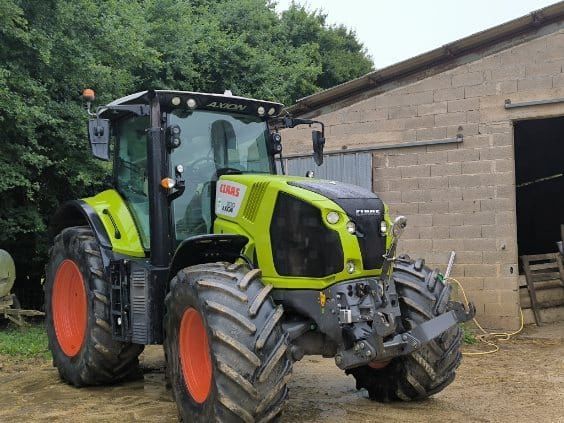 E-FARM: Claas Axion 800 - Трактор - id TLGCBTK - 70 000 € - Година на построяване: 2018 - Работни часове на двигателя: 3860,Мощност на двигателя (HP): 200,Франция