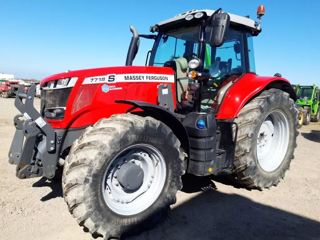 E-FARM: Massey Ferguson 7718S Efficient - Tractor - id EHDSAD8 - 105.000 EUR - Anul: 2021 - Citeste ore: 2.456,Muterea motorului: 180,Franța