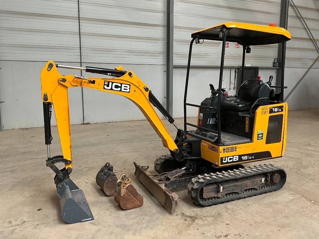 JCB 16 c-1 Mini excavator €12,000
