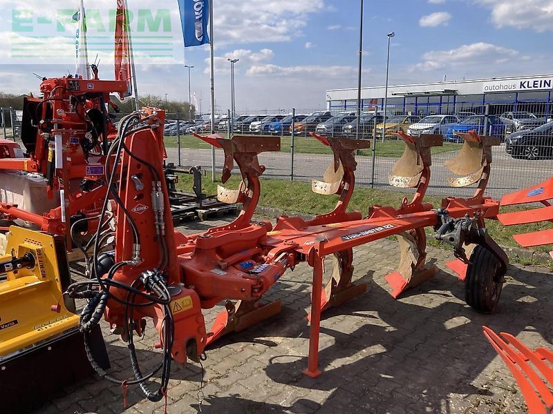 Kuhn vari-master 123 Plough €12,185