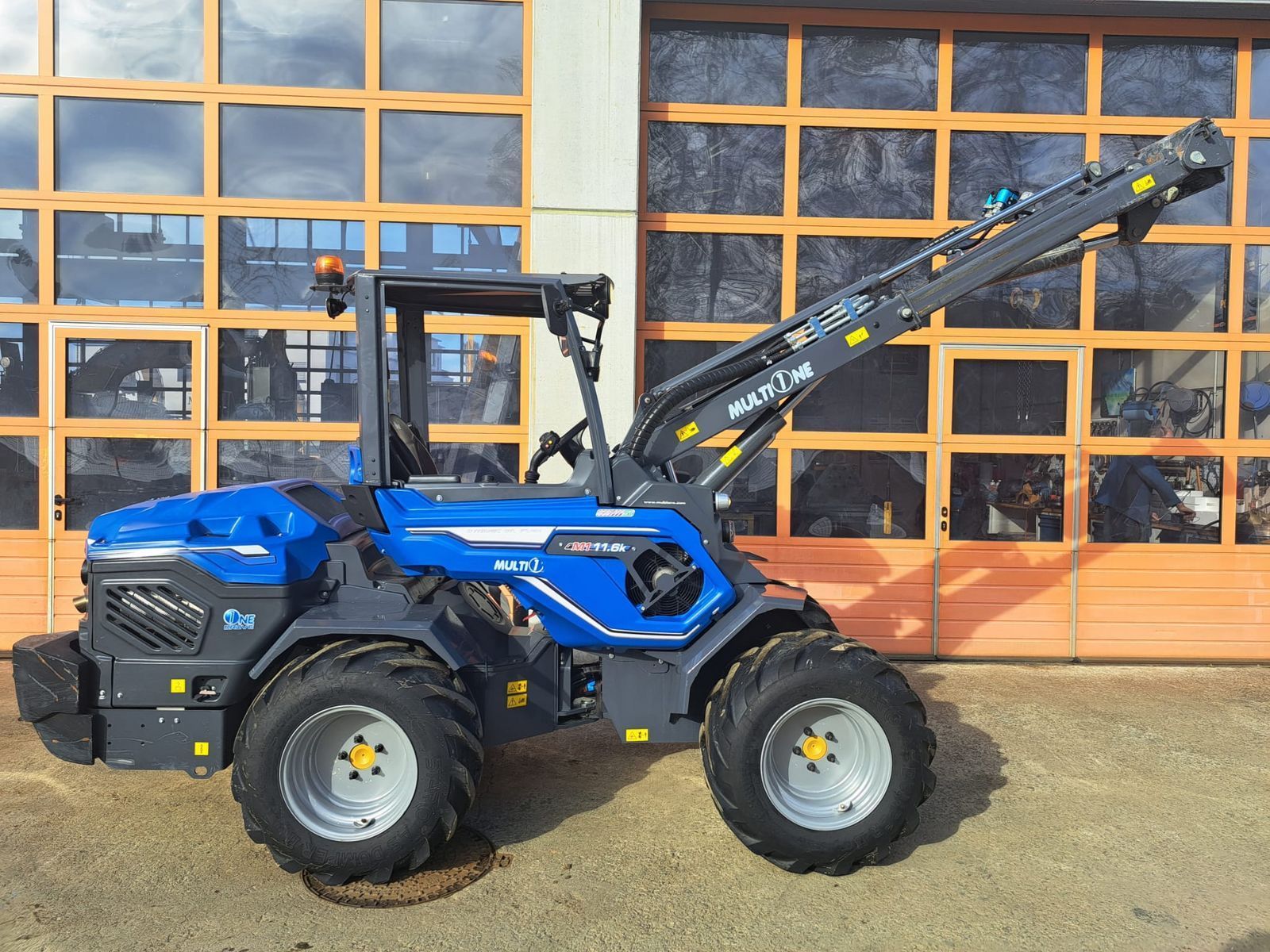 Multione 11.6 K Ładowarka kołowa 36 000 €