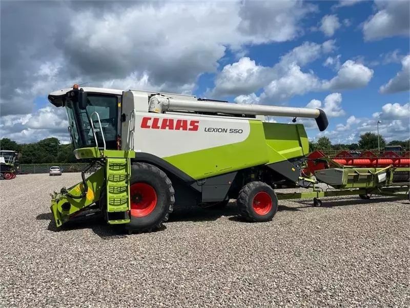 E-FARM: Claas Lexion 550 - Cosechadora - id MDXW5GM - Año: 2004 - Dinamarca