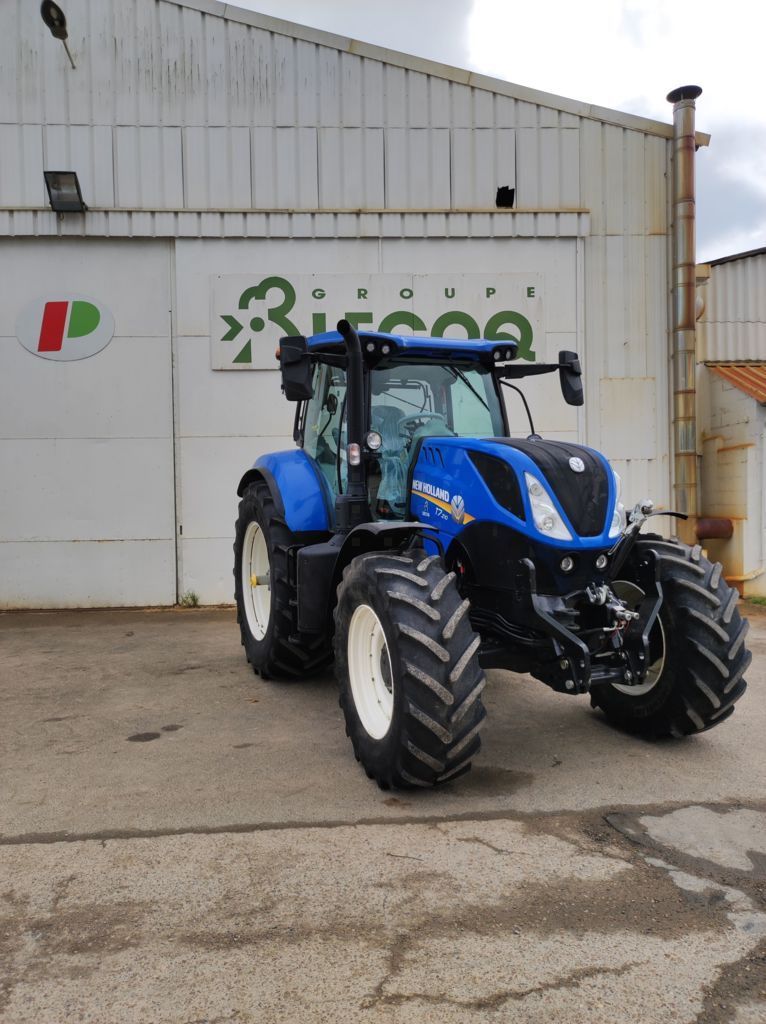 E-FARM: New Holland T7.210 - Traktor - id RFA1UHY - Gyártási év: 2021 - Üzemóra (motor): 1690,Motor teljesítménye (LE): 180,Franciaország