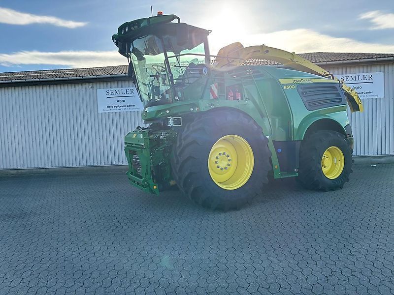 John Deere 8500 Self propelled forage harvester €260,963