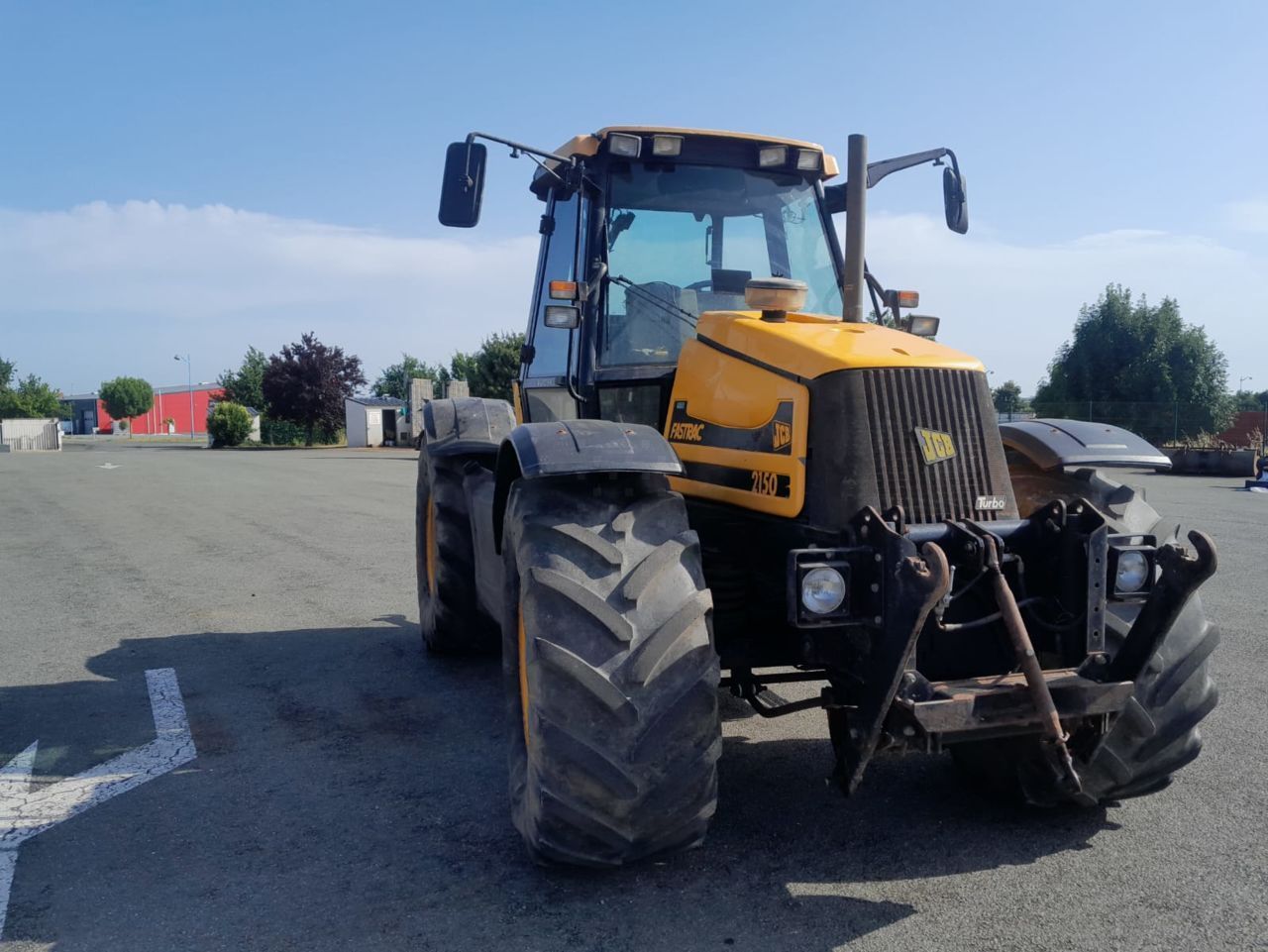 E-FARM: JCB fastrac 2150 - Tracteur - id SGAZPNS - 21 500 € - Année: 2000 - Lecture du nombre d'heure: 6 650,Puissance du moteur (chevaux): 150,France