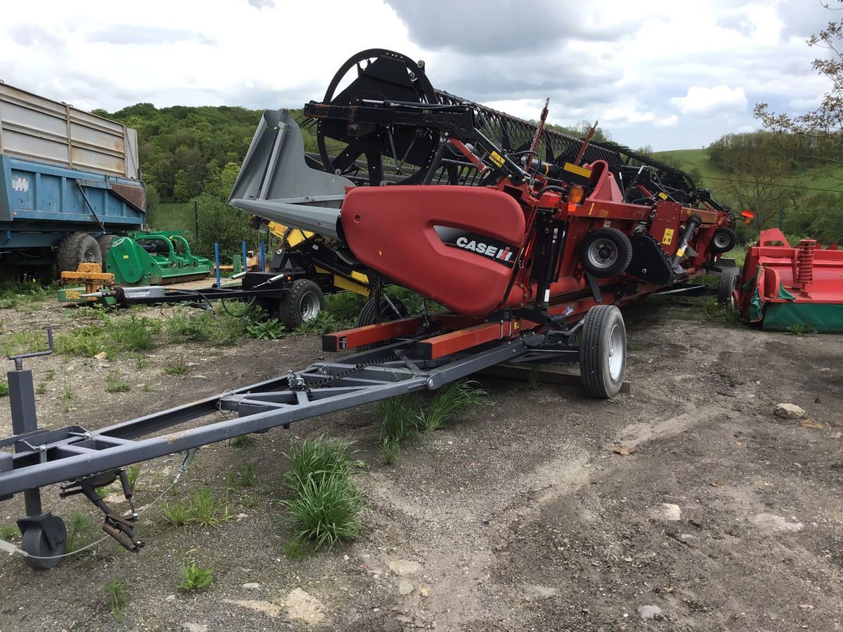 E-FARM: Case IH 3100 - Hedery do kombajnów zbożowych/sieczkarni - id L118SMR - 19 000 € - Rok produkcji: 2017 - Francja