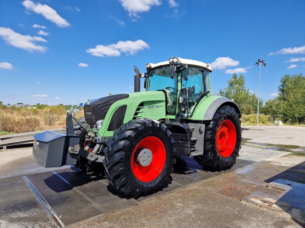 Fendt 924 Vario tractor €89,900
