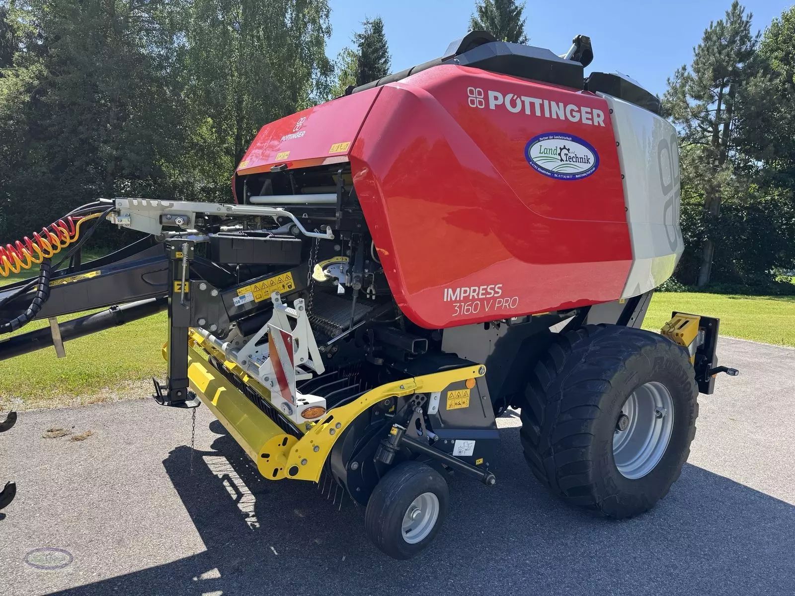 E-FARM: pöttinger impress 3160 v pro - Ballenpresse - id JJ2KUCZ - 58.325 € - Baujahr: 2023 - Österreich