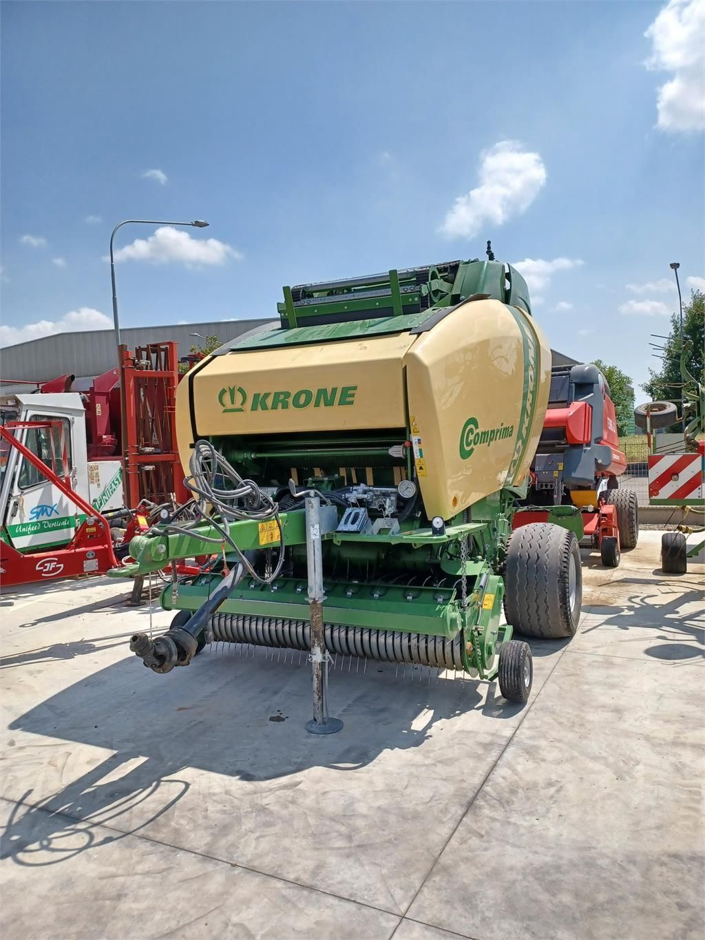 Krone Comprima V 180 Bálázó 26 000 EUR