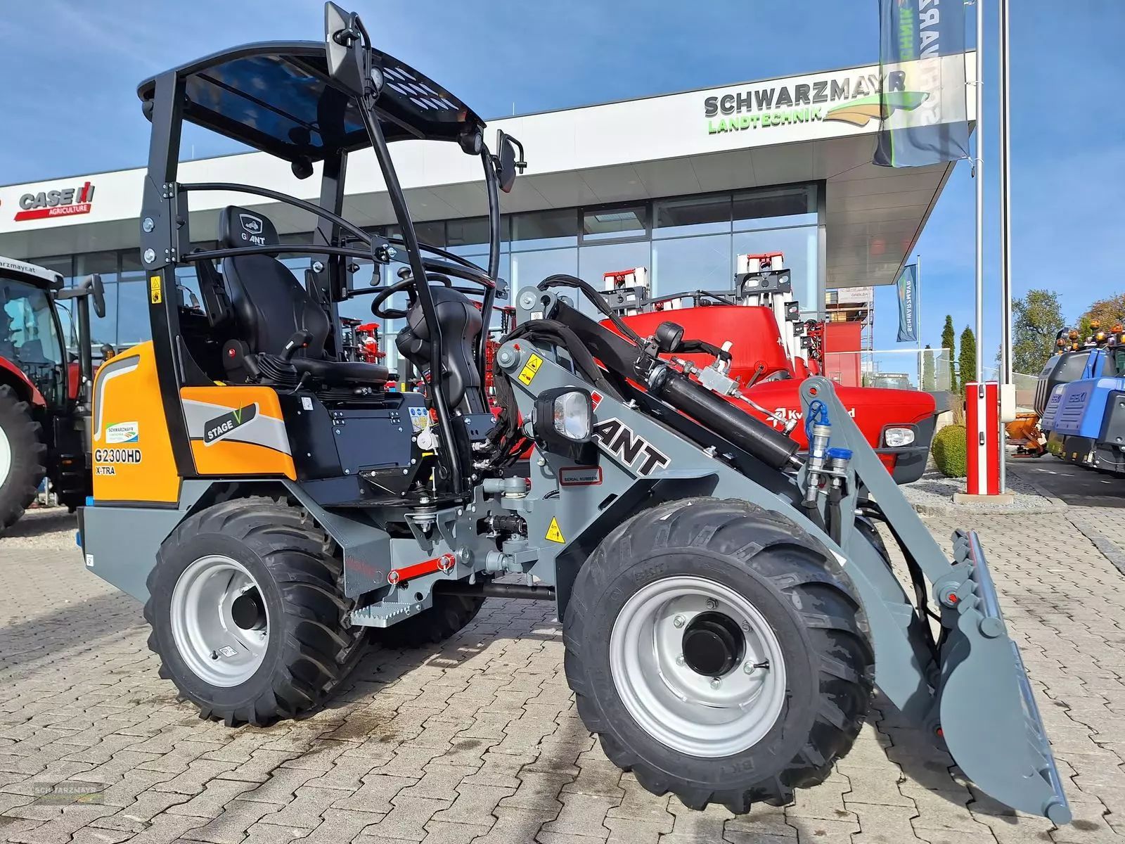 E-FARM: Giant g2300 x-tra hd - Chargeuse à roues téléguidée - id XJKMBTI - Année: 2023 - Puissance du moteur (chevaux): 26,Autriche