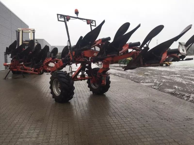 E-FARM: GREGOIRE BESSON sper.y8 - Plov - id 9REN1C2 - 5.361 € - Produktionsår: 2002 - Danmark