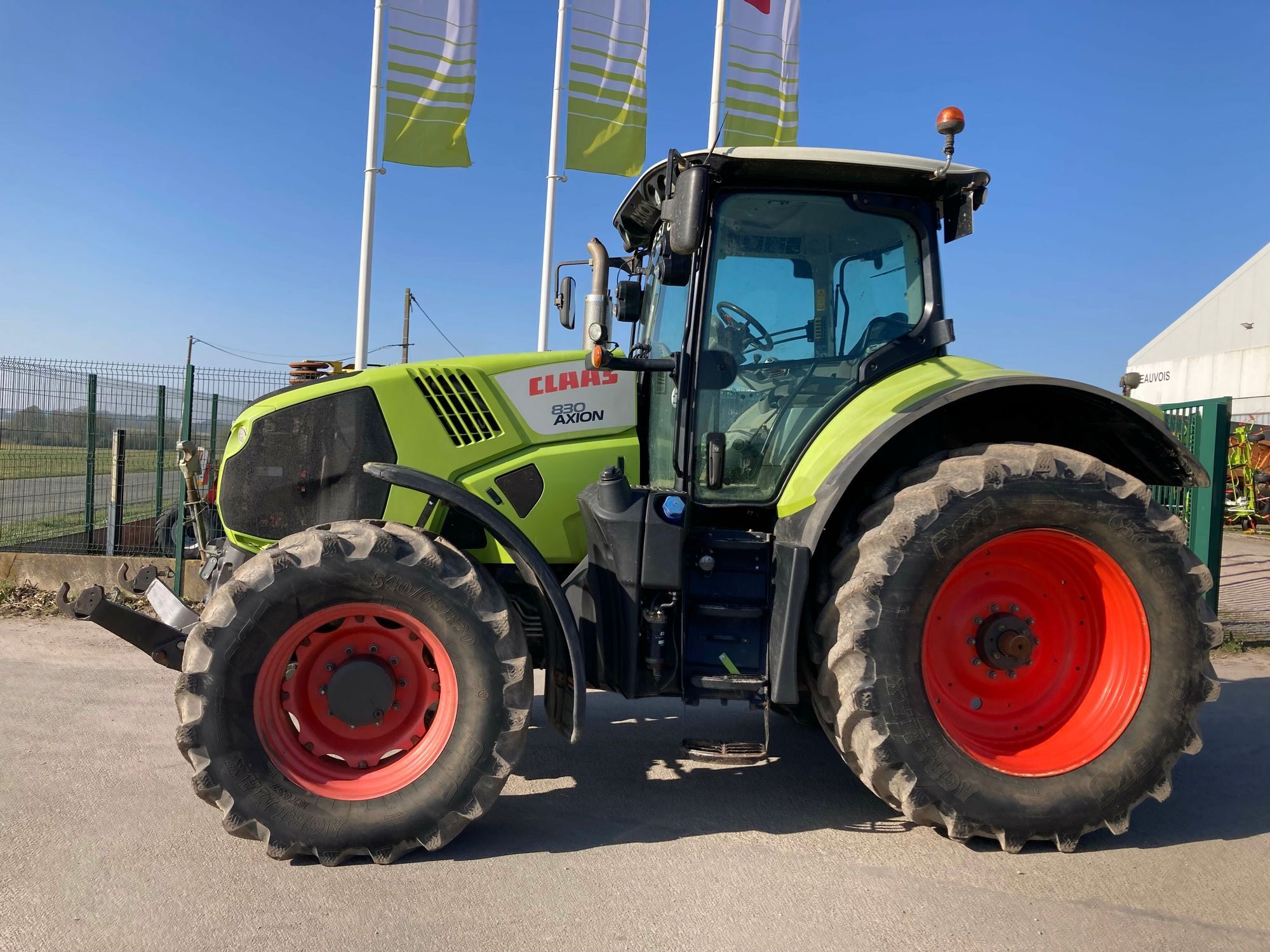 E-FARM: Claas Axion 830 - Traktor - id B8MPSMS - 73.000 € - Baujahr: 2014 - Abgelesene Motorstunden: 5.577,Motorleistung (PS): 230
