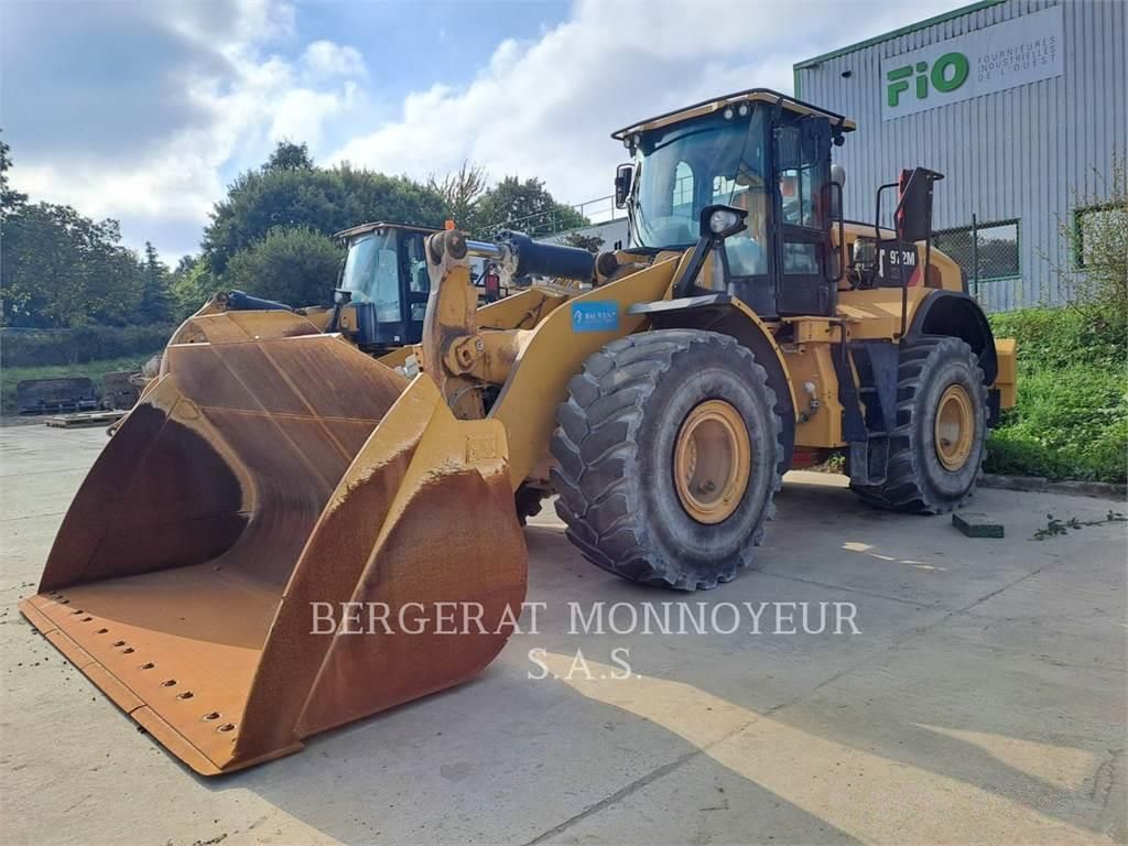 E-FARM: Caterpillar 972m xe - Cargador de ruedas - id LNMKG3N - 150.000 € - Año: 2019 - Horas: 8852,Francia