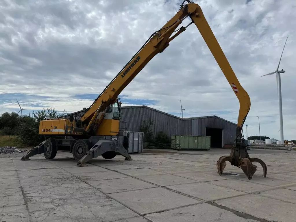 Liebherr a 934 c-hd litronic inclusief poliep grijper Bagger Sonstige 137.500 €