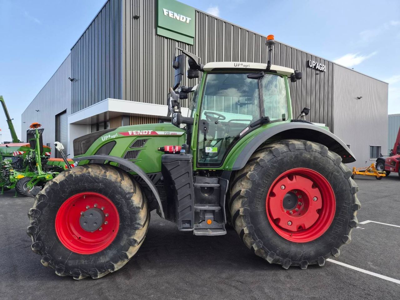 Fendt 720 Vario Tractor €110,000