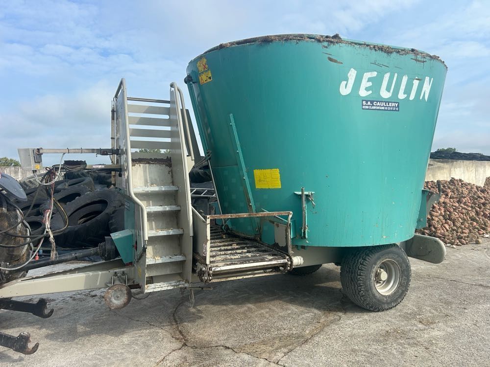 E-FARM: Jeulin activa 12 - Mixer feeder - id VB9KCJX - €9,500 - Year of construction: 2011 - France