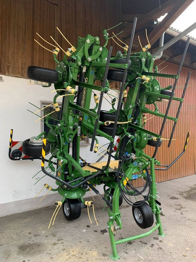 E-FARM: Krone Vendro 1020 - Tedder - id AZYVJR1 - Año: 2023 - Austria