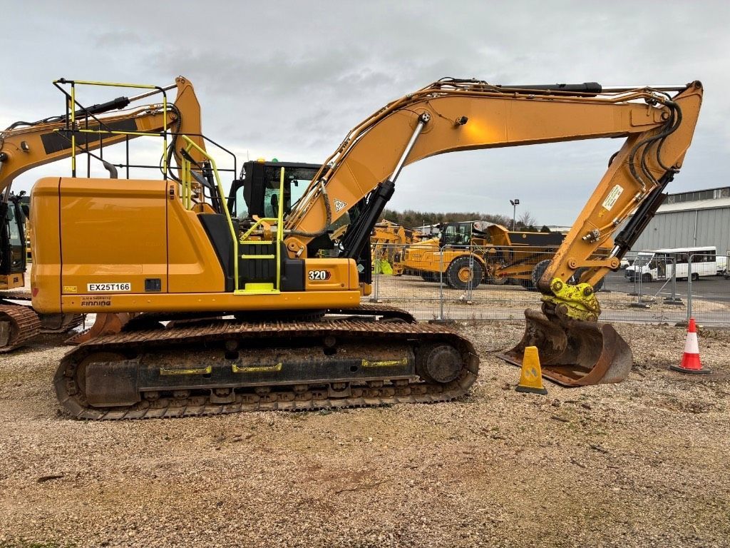 Caterpillar 320 hsr 2d Excavadora de orugas 73.655 €