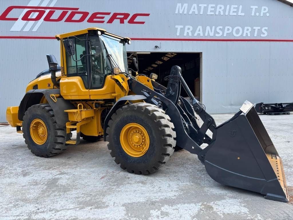 E-FARM: VOLVO l 90 h - Wheel loader - id UBTBTAZ - Year of construction: 2021 - Engine hours: 9,445,France