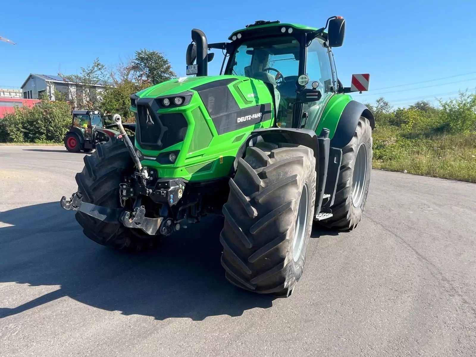 E-FARM: Deutz-Fahr 8280 Agrotron TTV - Tractor - id 4HBWSKF - 159.000 € - Año: 2021 - Horas: 1105,Potencia del motor: 287,Alemania