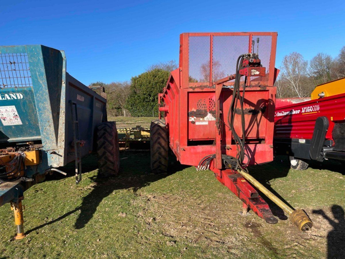 E-FARM: Jeantil epandeur - Épandeur de fumier et de compost - id NCXBVNK - 5 000 € - Année: 1996 - France