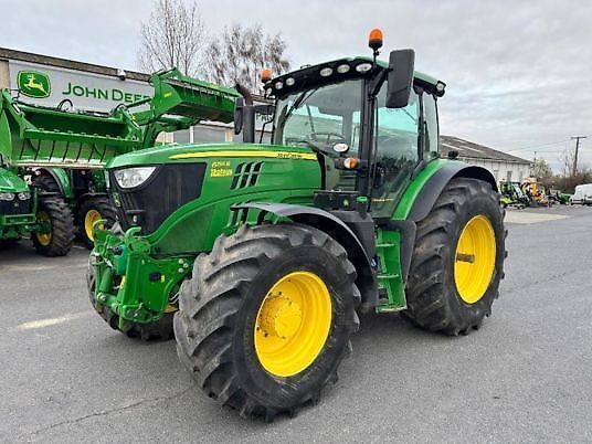 E-FARM: John Deere 6155 R - Traktor - id W7TH1KL - 105.000 € - Baujahr: 2020 - Abgelesene Motorstunden: 3.578,Motorleistung (PS): 155,Frankreich