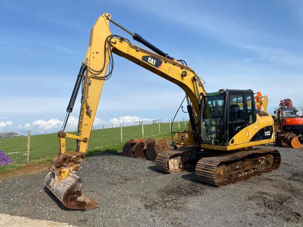 Caterpillar 312 c Pelleteuse sur chenilles 26 746 €