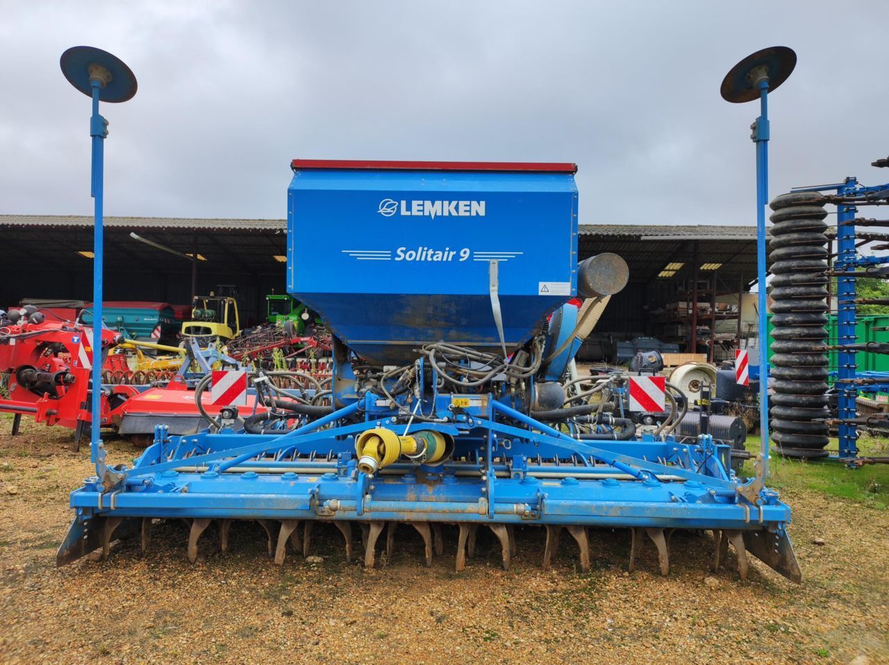 E-FARM: Lemken SOLITAIRE 9 - Kombi-såmaskine - id NAGDB4A - 32.000 € - Produktionsår: 2011 - Frankrig