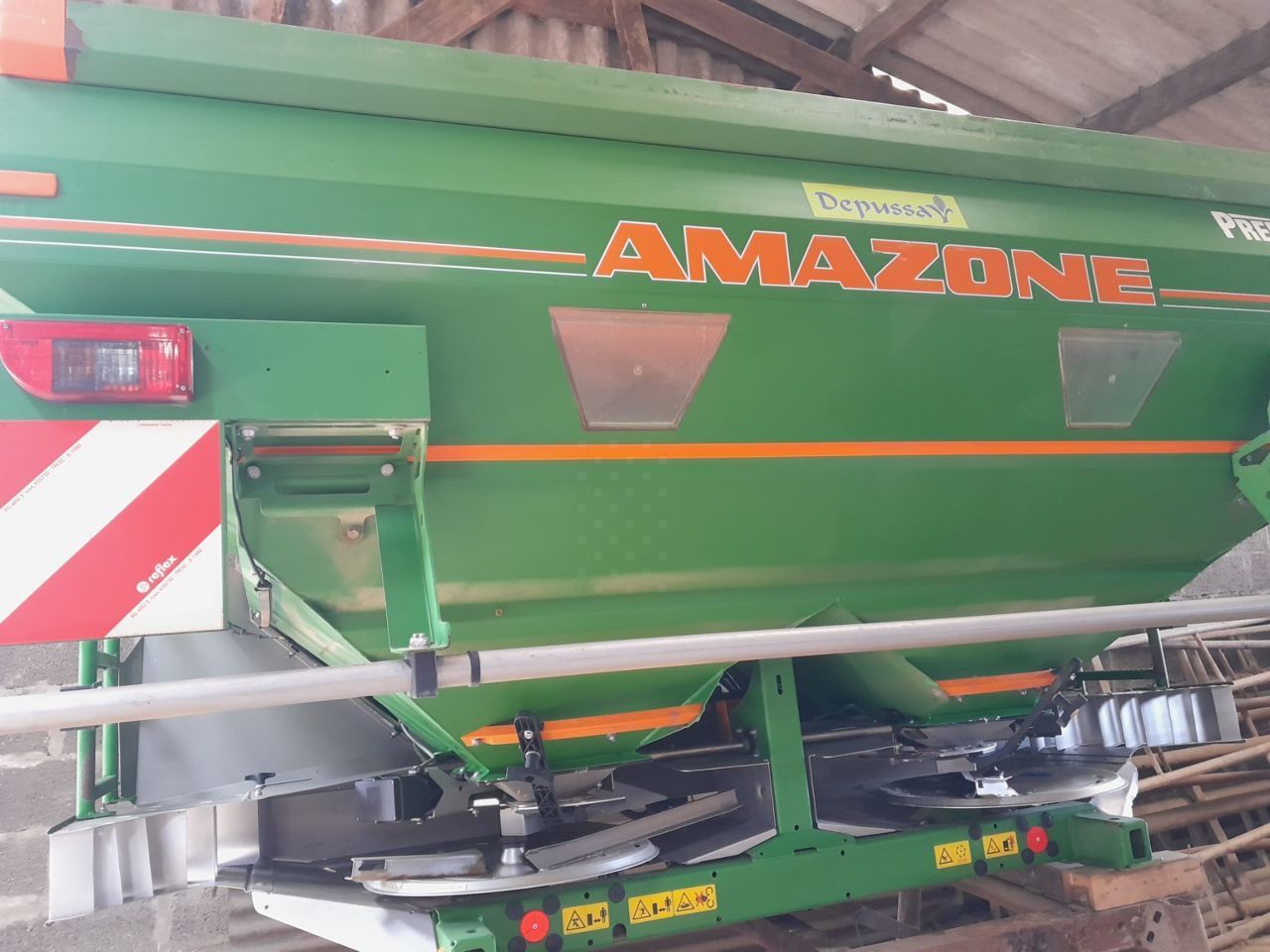 Amazone zam ultra hydro 4200 Rozsiewacz nawozów 11 000 €