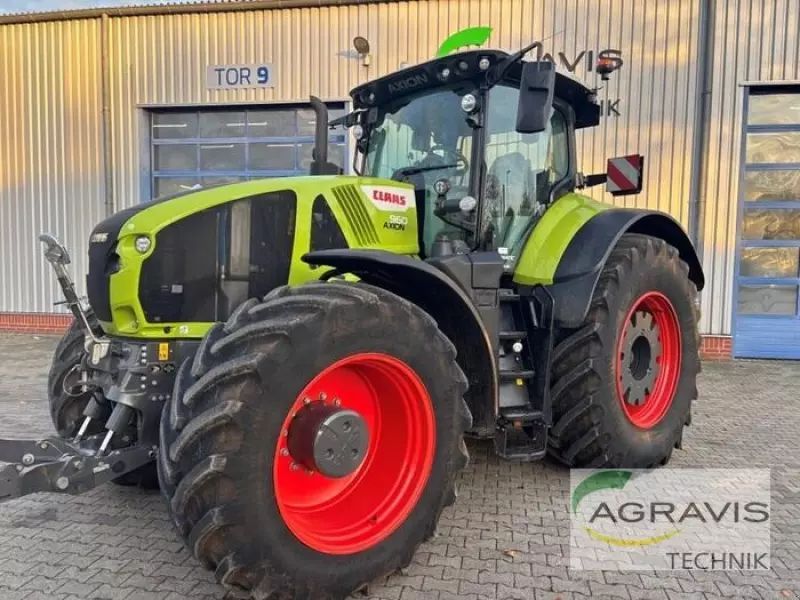 Claas Axion 960 CMATIC CEBIS Tractor €224,000