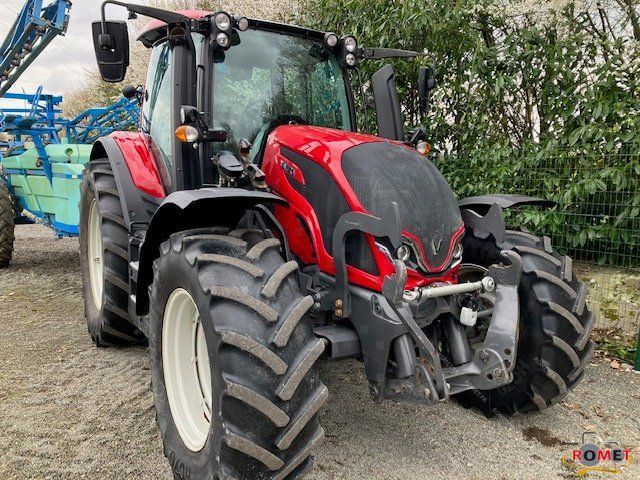 E-FARM: Valtra N135 - Traktor - id QSDKK2M - 80.000 € - Baujahr: 2022 - Abgelesene Motorstunden: 3.079,Motorleistung (PS): 135,Frankreich